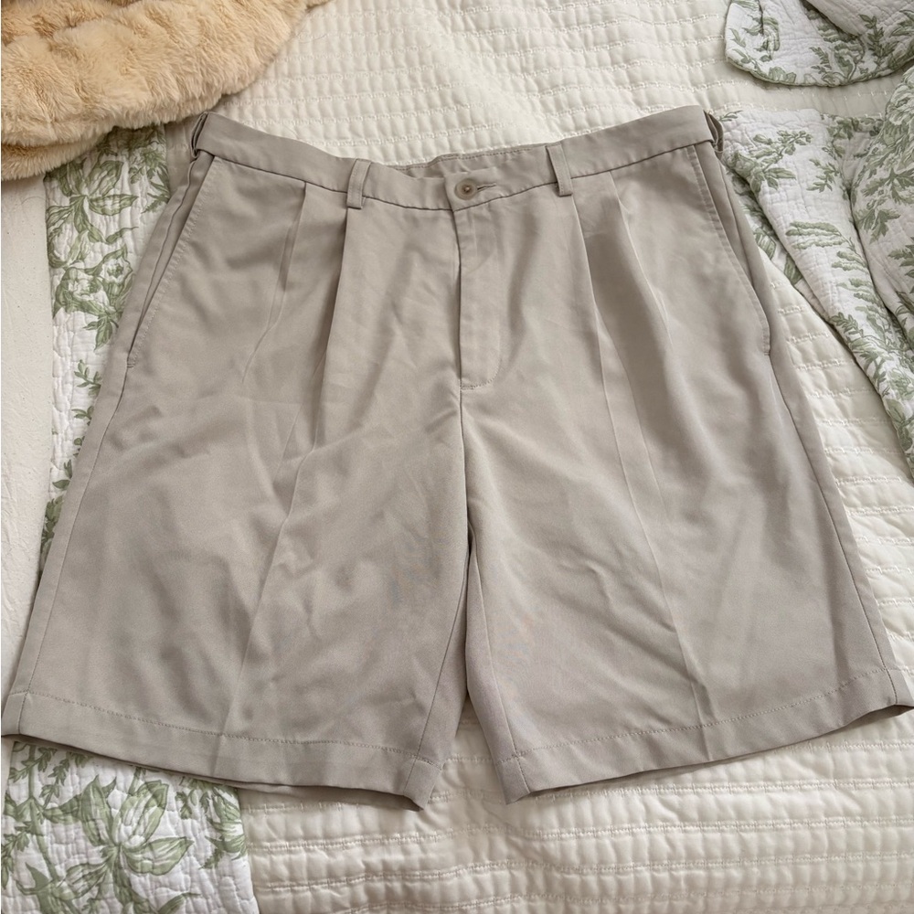 Haggar men’s khaki shorts (36)